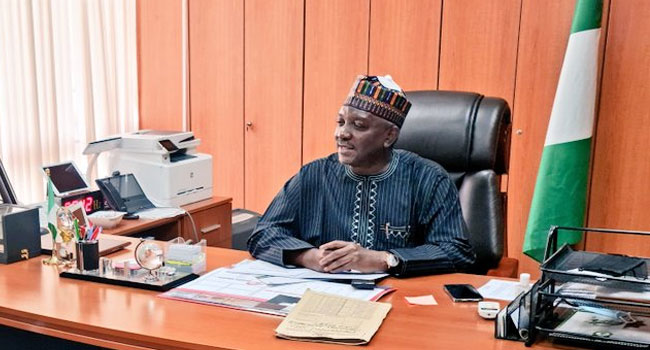 Alleged N33.8bn fraud: Court remands ex-Minister of Power, Saleh Mamman, in Kuje prison