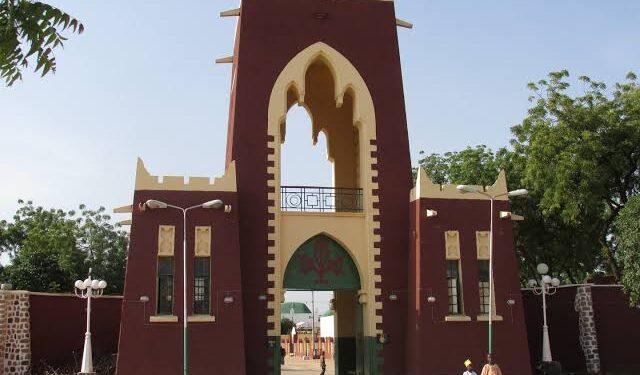 Kano Residents In Fear As Armed Hoodlums Camp At Emir’s Palace