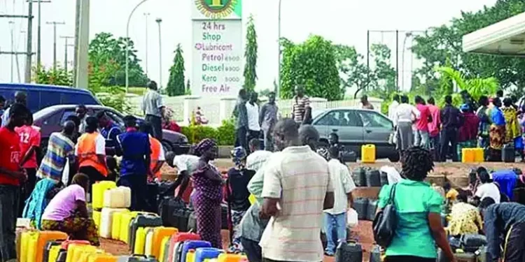 Scarcity: Fuel Shortage, Queues Worsen In Lagos, Abuja, Others