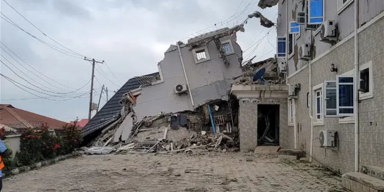 Many Trapped As Two-Storey Building Collapses In Kubwa, Abuja (Photos)