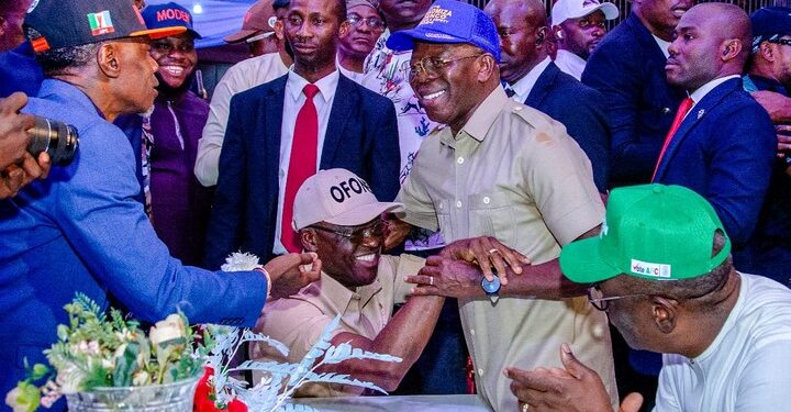 Edo 2024: Shaibu Kneels As He Reunites With His ‘Father’, Oshiomhole (Photos)