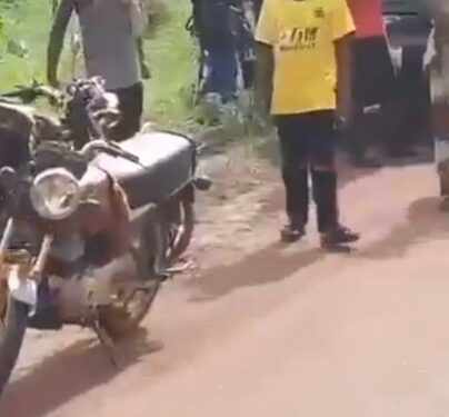 Travellers Left Stranded After Bandits Blocked The Abuja-Lokoja Road (Photos, Video)
