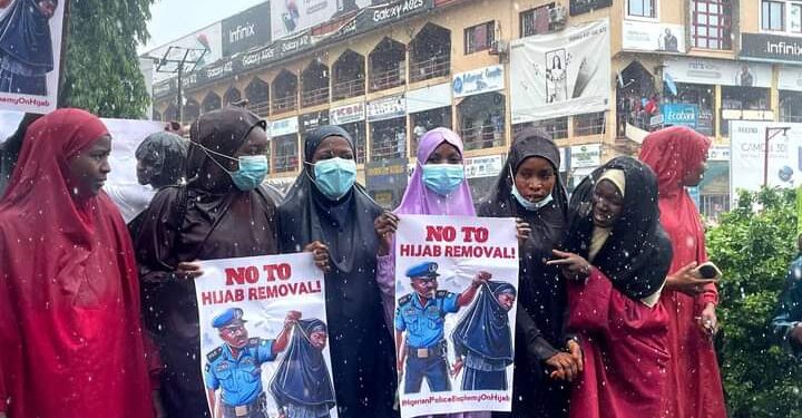 Shiites Kick Over Removal Of Members’ Hijab In Detention