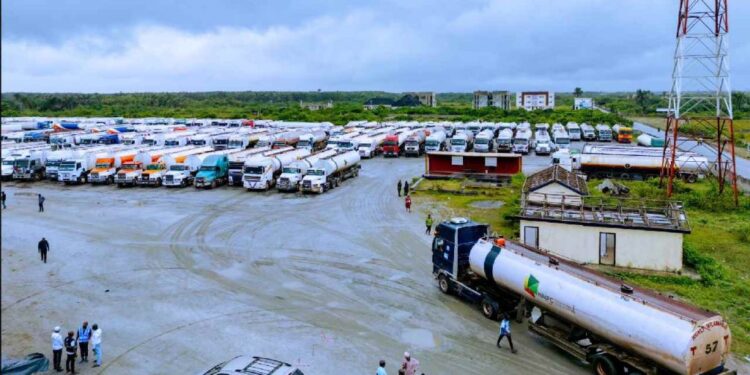 300 Trucks In Dangote Refinery To Lift Petrol On Sunday – NNPC
