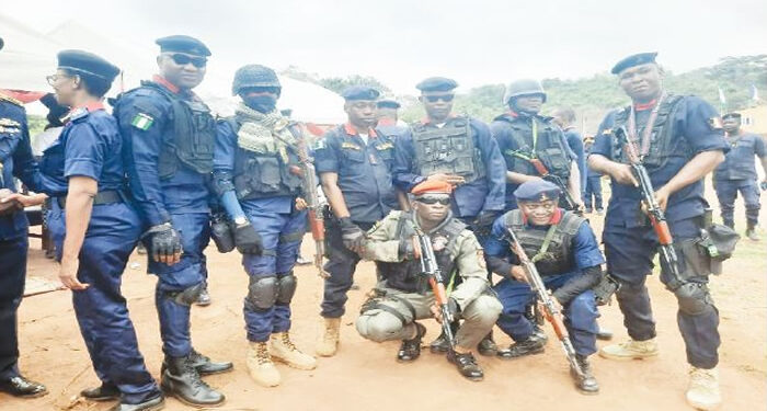 Oyo Mob Beats Soldier For Killing NSCDC Officer