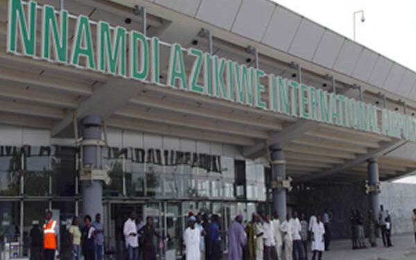 Air Peace Passengers Panic As Plane Windshield Breaks In Abuja