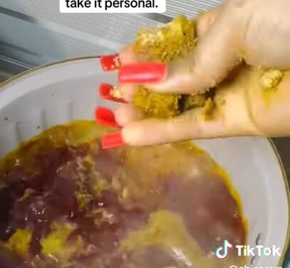 Gen Z Lady Cooks Porridge With 13 Seasoning Cubes For Boyfriend (Video, Photos)