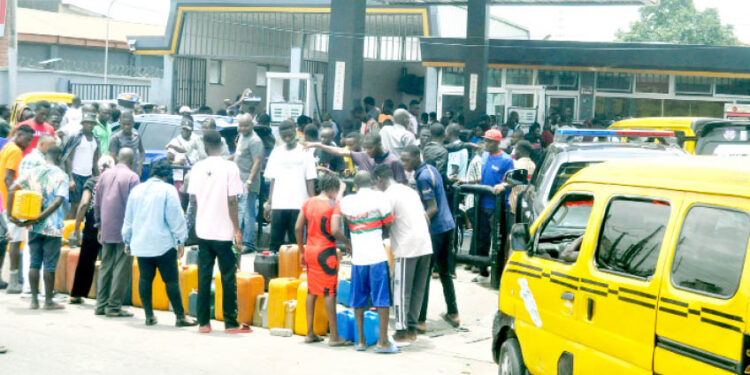 “How Do We Survive?’ – Nigerians Lament Fresh Fuel Price Hike