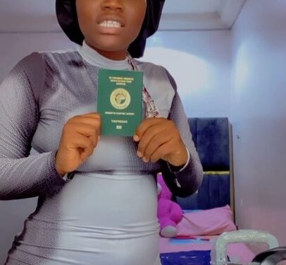 I Can Cook, I Can Knack – Lady Begs For Flight Before Passport Expires (Photo, Video)