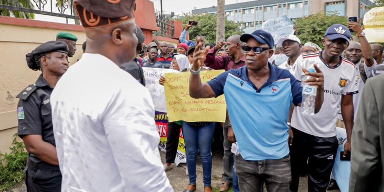 Lagos Assembly Intervenes In Model College Fee Hike As Parents Protest