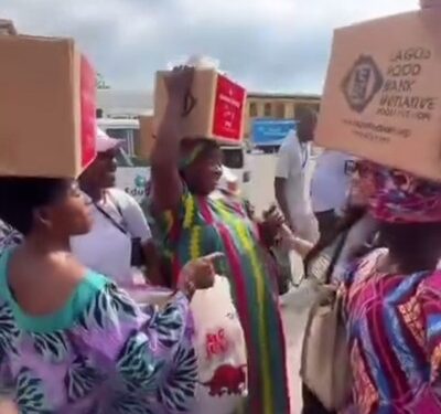 Lagos Women Thank Davido’s Cousin, Adenike Adeleke For Giving Them Foodstuff