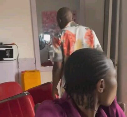 Man & His Friend Storm Ex-Girlfriend’s Shop To Take Back All He Bought For Her
