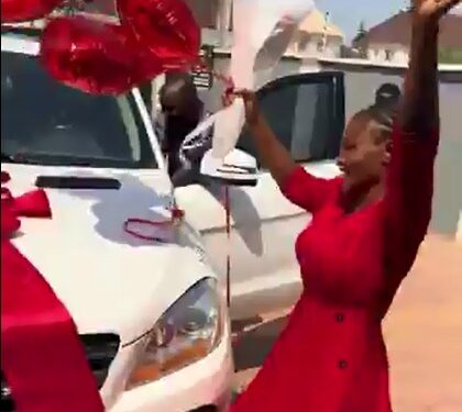 Man Surprises Loyal Wife With GLK Benz For Christmas (Photos)