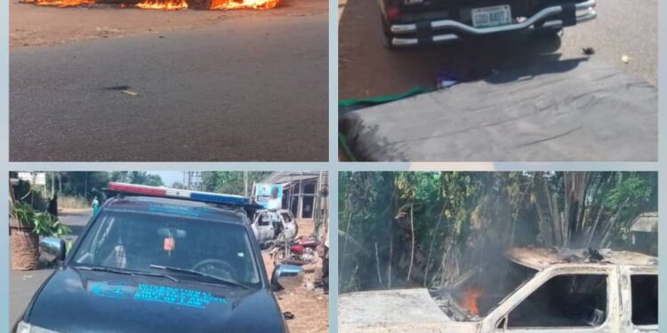 Two Injured, Vehicles Burnt As Police, Gunmen Clash In Anambra