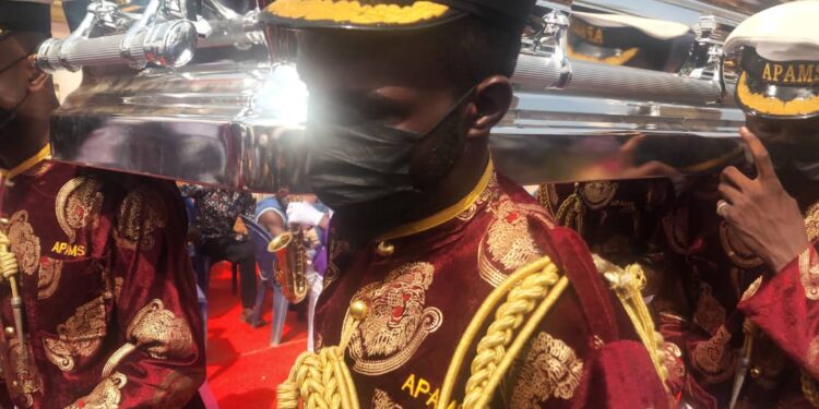 Anambra Billionaire Zenco Spends ₦1 Billion On Casket, Tent At Mother’s Burial
