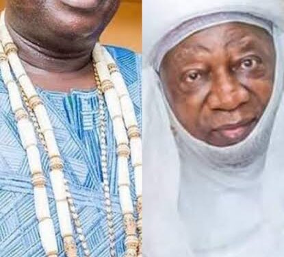 Video Of Osun Monarch, Timi Of Ede Kneeling Down For Emir Of Ilorin Sparks Outrage
