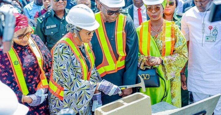 Remi Tinubu Performs Groundbreaking Ceremony For Kwara’s 114-Bed Health Facility