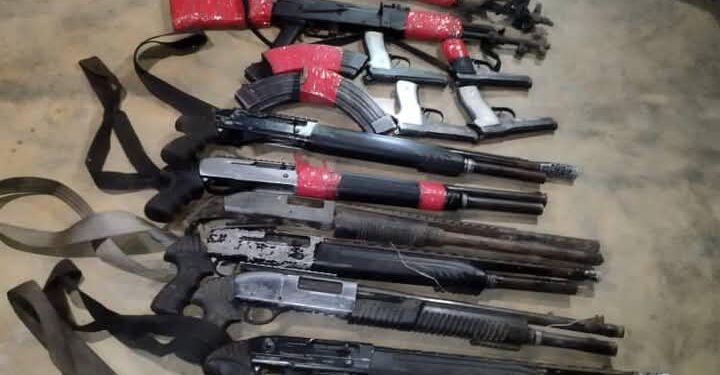 See Weapons! Kidnap Syndicate & Suspect Caught In Anambra, 14 Guns, Charms Recovered