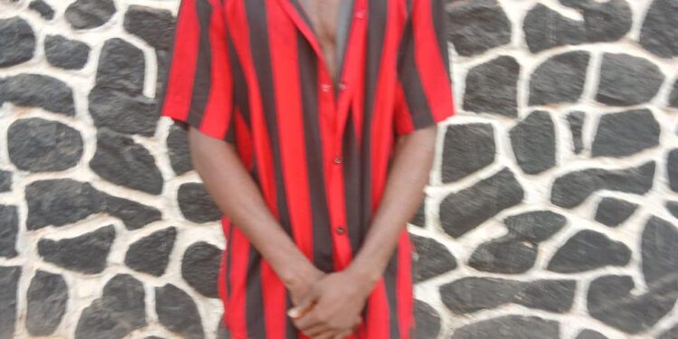 Man Arrested In Anambra While Trying To Escape With A 5-Year-Old Stolen Child (Photo)