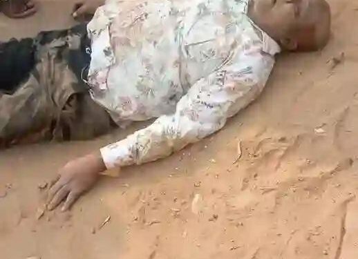 Man Slumps And Dies Close To A Funeral Home In Aba (Graphic Photo)
