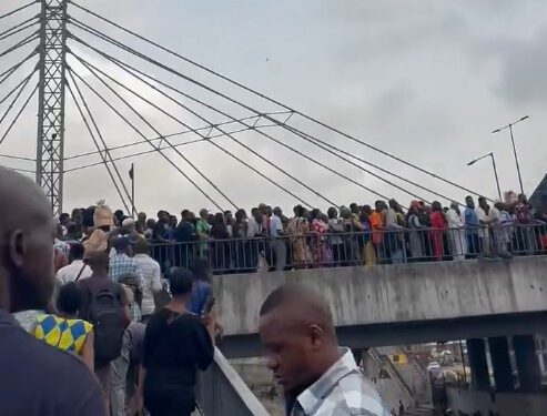Lagos Arrests Miscreants Extorting Pedestrians On Oshodi Bridge