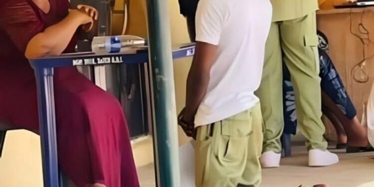 Photo Of Male Corper Kneeling Before Female LGI Sparks Outrage