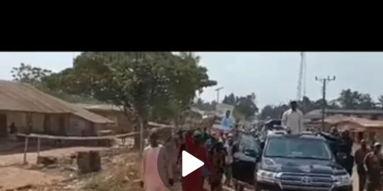 Oshiomhole Campaigns For Tinubu, APC In Owan West (Video)