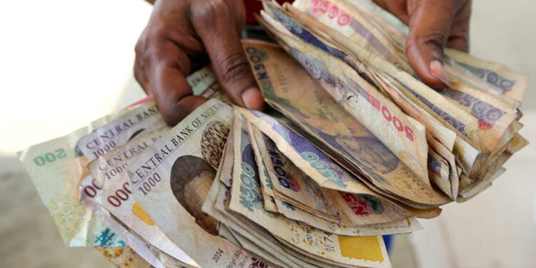 Drama As Family Rejects Old Naira Notes As Bride Price In Niger State