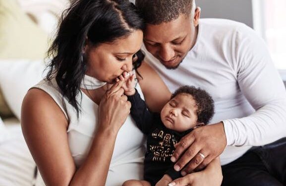 It’s The Father You Should Give Envelope Of Money When Visiting A Couple Who Just Had A Baby, Not The Mother – Nigerian Man