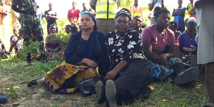One Dead, 23 Missing After Hippo Hits Boat In Malawi River