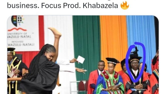Zulu Maiden Flashes Her Panties While Celebrating On Graduation Stage 