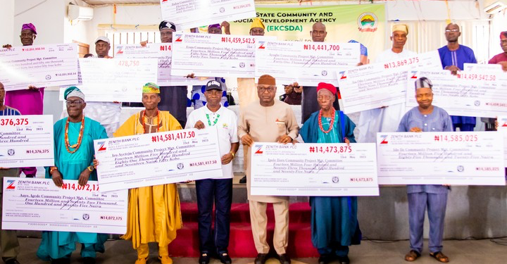 Oyebanji Presents ₦‎25m To 23 Communities For Grassroots Development