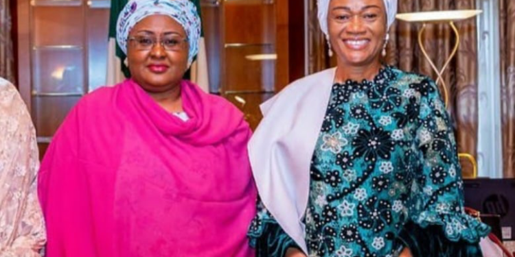 I’ve Prepared Handover Notes To Guide You – Aisha Buhari Receives, Orientates Successor, Mrs Tinubu