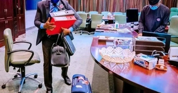 VP Osinbajo Packs His Load, Leaves Official Resident 