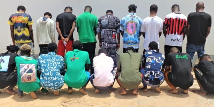 18 Suspected Internet Fraudsters Arrested in Enugu (Photos)