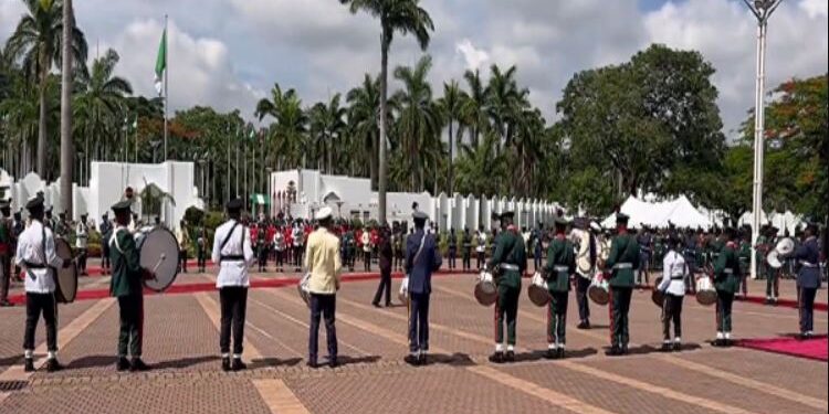 Nigerian Army Performs Thrilling Rendition Of Kizz Daniel’s Hit Song Buga (Video)