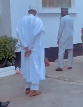 Ex-President Muhammadu Buhari Takes A Walk At His House In Daura (Video)
