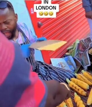 Nigerian Man Sells Roasted Corn In London (Video)