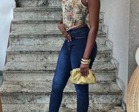 Pretty Lady Denied A Seat At Lagos Restaurant Over This Her Outfit (Photo, Video)