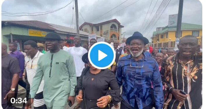 Rivers Crisis: Former Rivers LG Chairmen Defy Police Order, Stage Protests