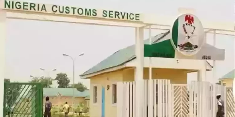 Over 1,800 filling stations shut in NE as FG moves against fuel smuggling