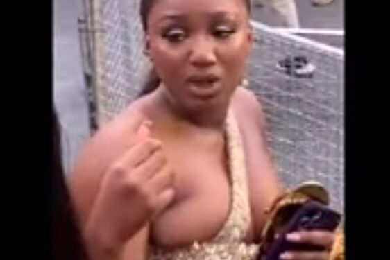 Beautiful Ladies Denied Entry To Davido And Chioma’s Wedding (Video)