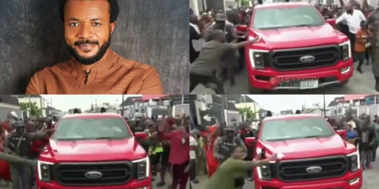 Church members seen rushing to tap God’s blessing from their pastor’s car, video sparks reactions