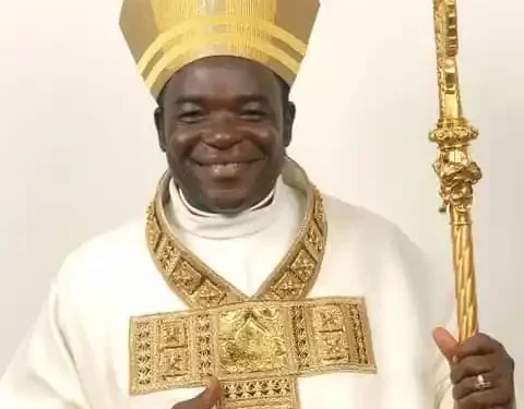 For those of you that your pastors prophesied you will sing a new song this year, now go and learn the new national anthem – Bishop Kukah jokingly tells Christians