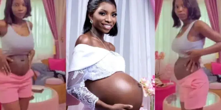 Lady shows off her stomach one month after giving birth to triplets via C-section