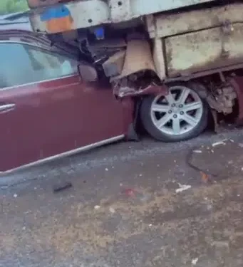 Lady survives car accident hours after engagement party, video stirs horror