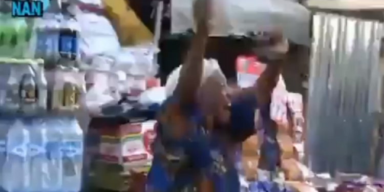 Lagosians Troop Out To Welcome Tinubu As He Pays Sallah Visit To Oba Of Lagos (Video)