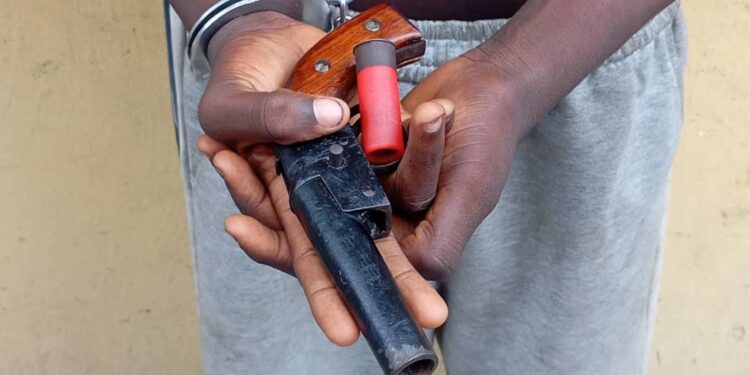 Police arrest 16-year-old boy with gun in Lagos