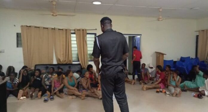 Police arrest 32 Nigerian women and 10 Ghanaian men for prostitution, drug offences (video)