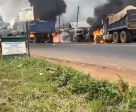Gunmen Set Six Vehicles Ablaze In Imo, Kidnap Passengers (Video)